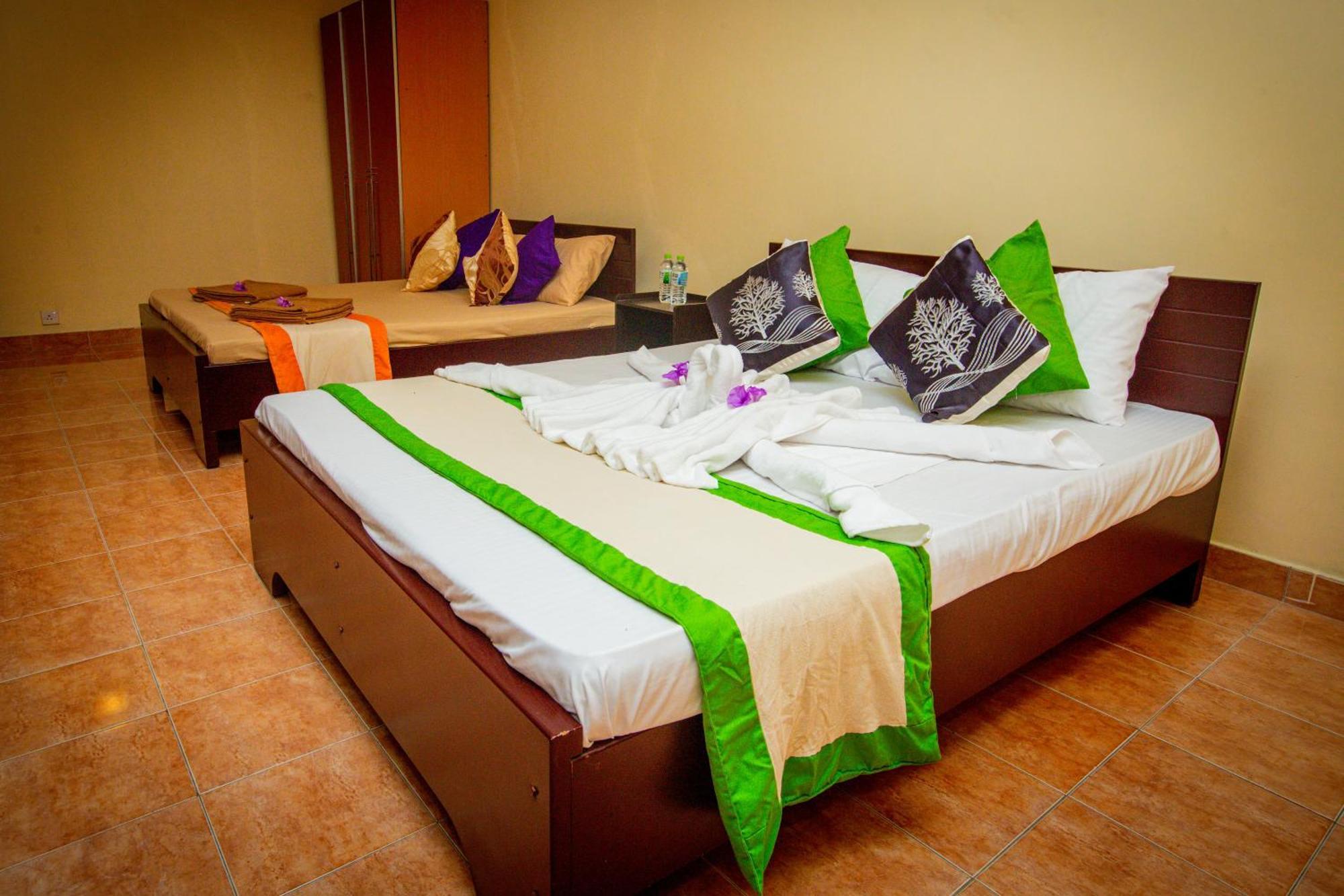 Sunbloom Inn Kandy Bagian luar foto