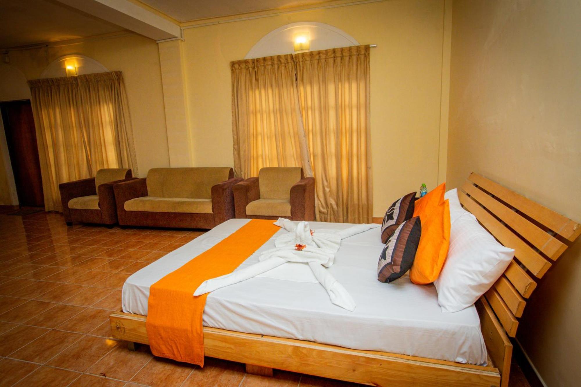 Sunbloom Inn Kandy Bagian luar foto
